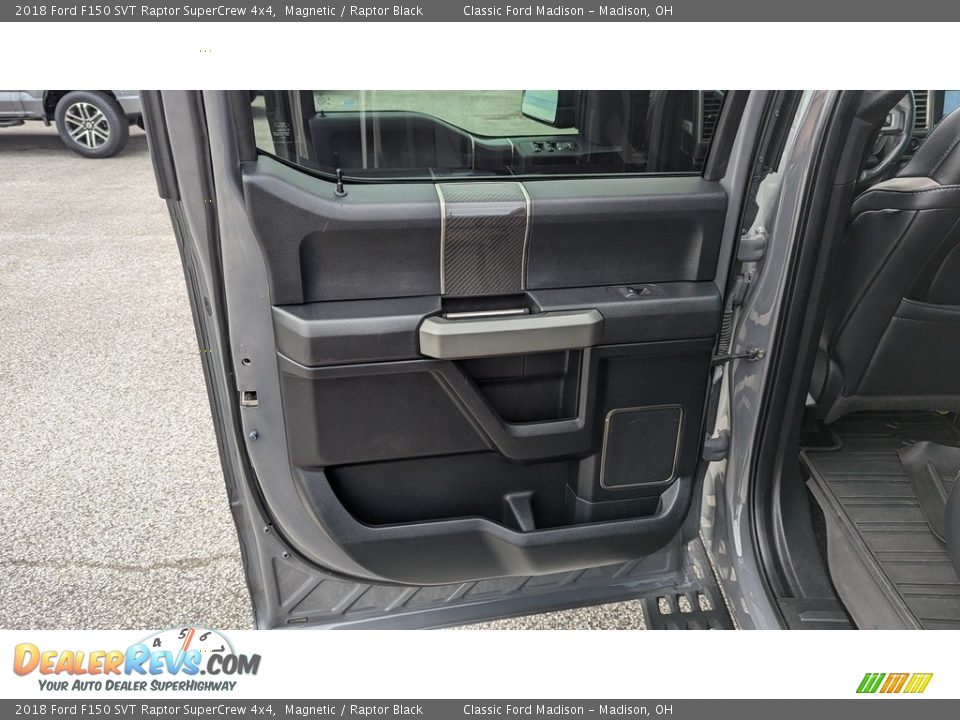 2018 Ford F150 SVT Raptor SuperCrew 4x4 Magnetic / Raptor Black Photo #15
