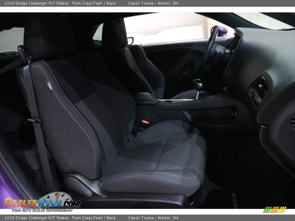 2016 Dodge Challenger R/T Shaker Plum Crazy Pearl / Black Photo #17
