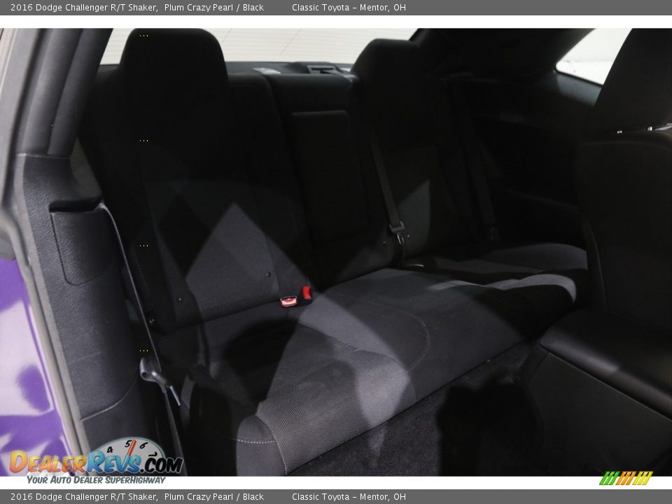 2016 Dodge Challenger R/T Shaker Plum Crazy Pearl / Black Photo #18