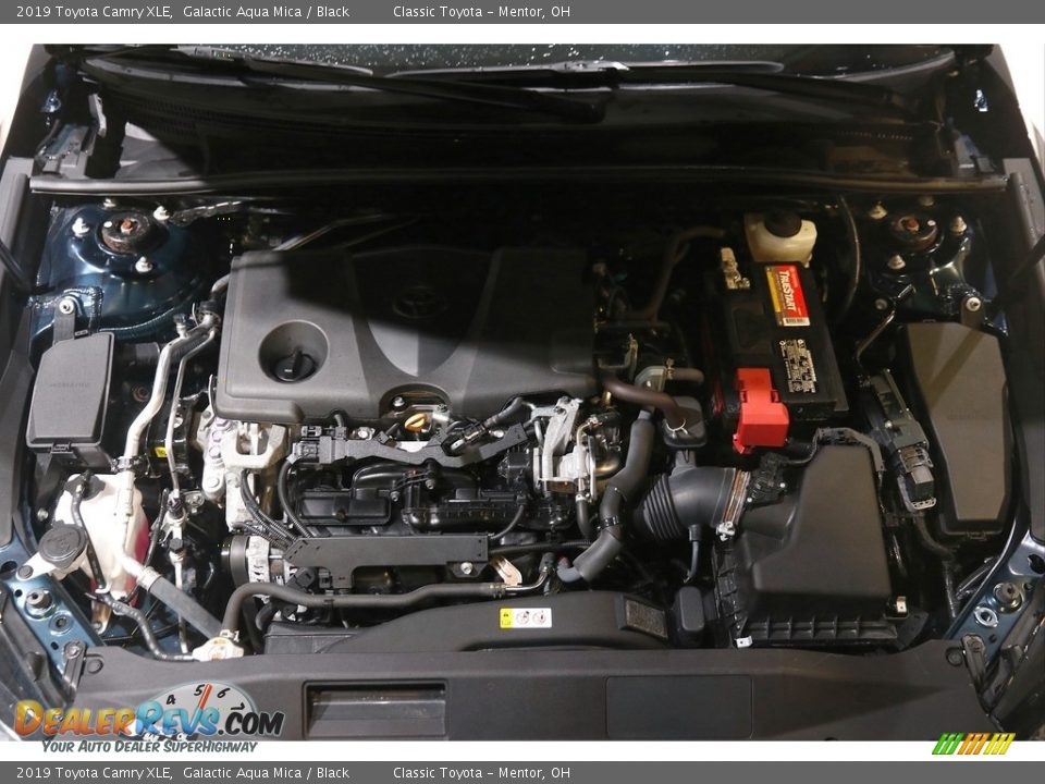 2019 Toyota Camry XLE Galactic Aqua Mica / Black Photo #21