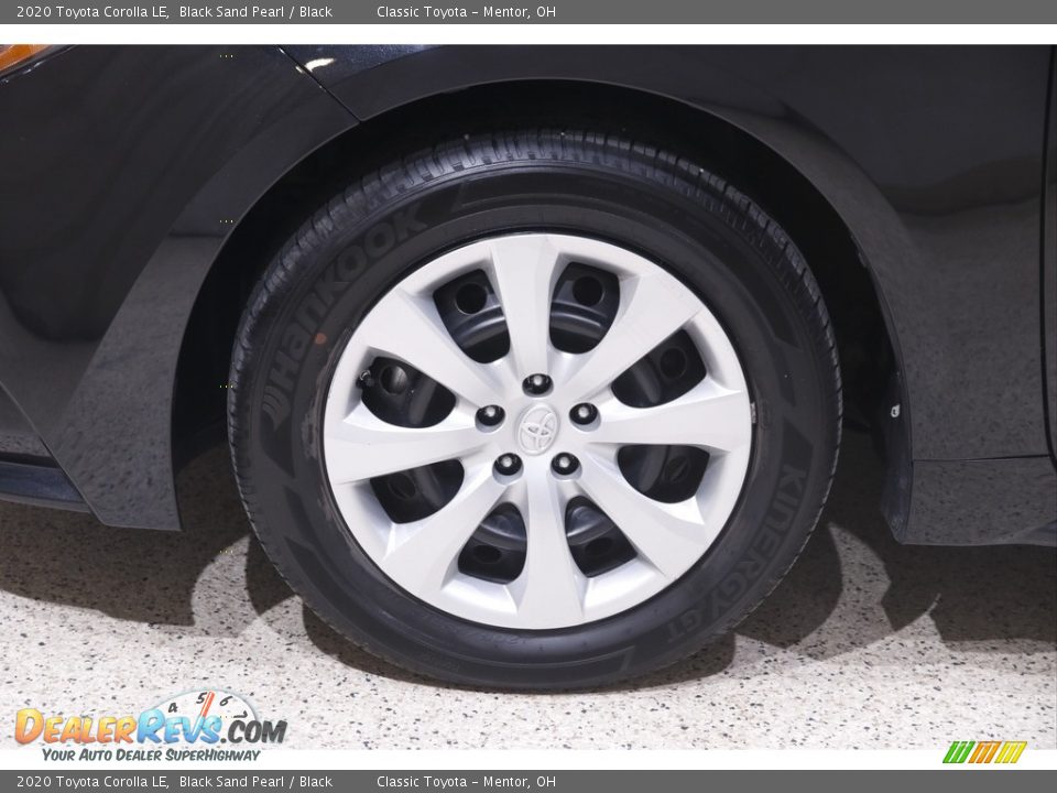 2020 Toyota Corolla LE Black Sand Pearl / Black Photo #18