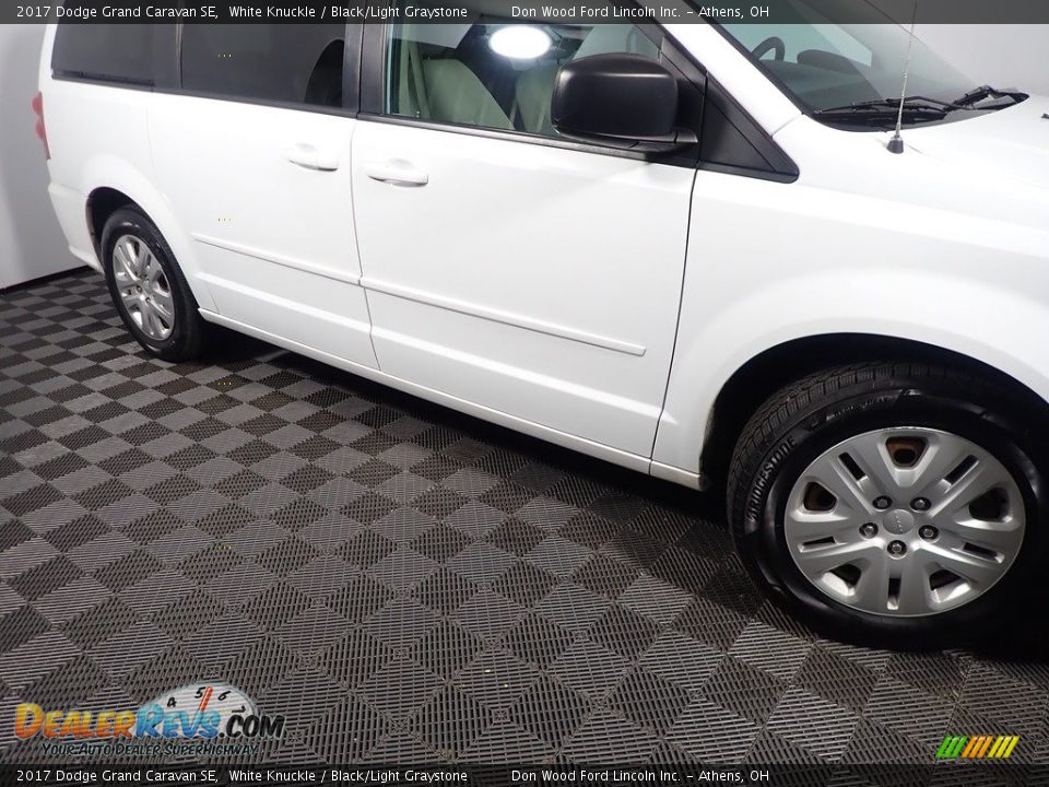 2017 Dodge Grand Caravan SE White Knuckle / Black/Light Graystone Photo #4
