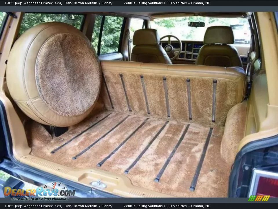 1985 Jeep Wagoneer Limited 4x4 Dark Brown Metallic / Honey Photo #22