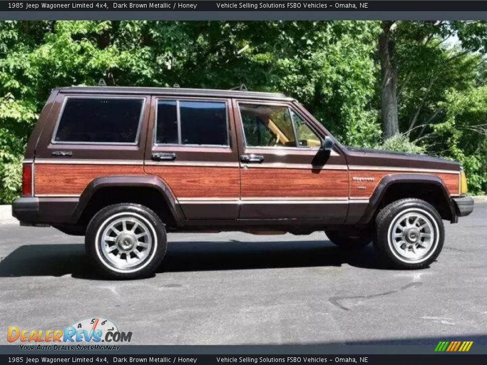 1985 Jeep Wagoneer Limited 4x4 Dark Brown Metallic / Honey Photo #30
