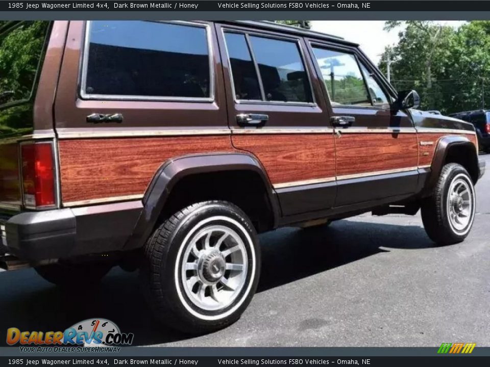 1985 Jeep Wagoneer Limited 4x4 Dark Brown Metallic / Honey Photo #33