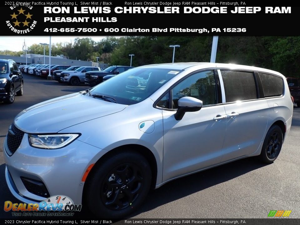 2023 Chrysler Pacifica Hybrid Touring L Silver Mist / Black Photo #1