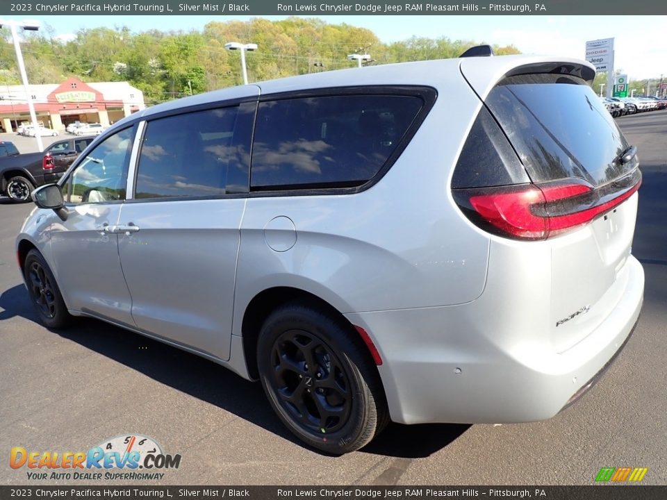 2023 Chrysler Pacifica Hybrid Touring L Silver Mist / Black Photo #3