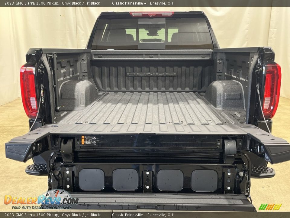 2023 GMC Sierra 1500 Pickup Onyx Black / Jet Black Photo #26