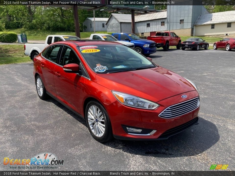 2018 Ford Focus Titanium Sedan Hot Pepper Red / Charcoal Black Photo #7