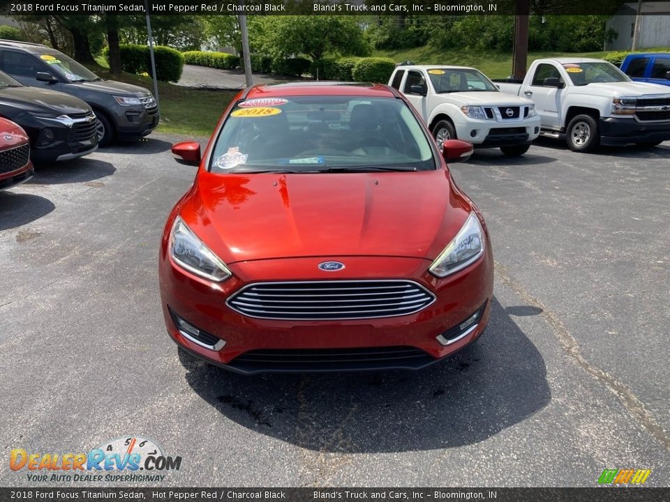 2018 Ford Focus Titanium Sedan Hot Pepper Red / Charcoal Black Photo #8