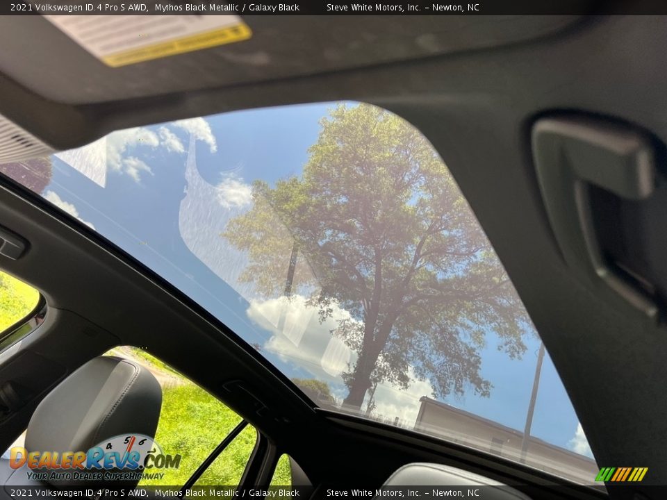 Sunroof of 2021 Volkswagen ID.4 Pro S AWD Photo #31