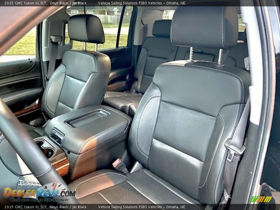 Front Seat of 2015 GMC Yukon XL SLT Photo #3