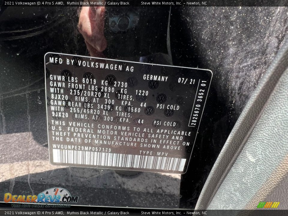 2021 Volkswagen ID.4 Pro S AWD Mythos Black Metallic / Galaxy Black Photo #33