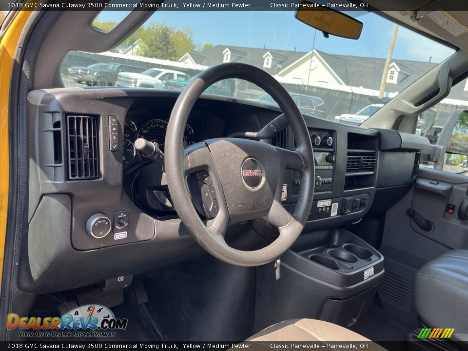 Dashboard of 2018 GMC Savana Cutaway 3500 Commercial Moving Truck Photo #2