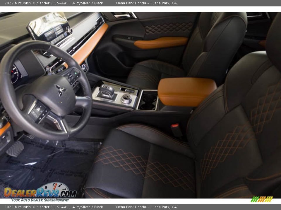 Front Seat of 2022 Mitsubishi Outlander SEL S-AWC Photo #3