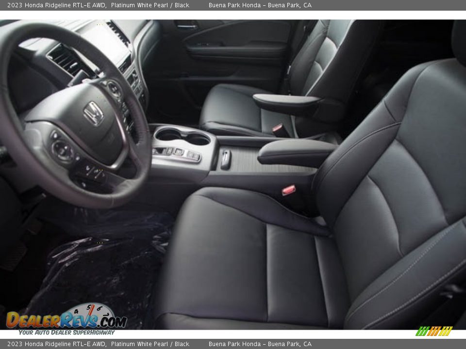 Front Seat of 2023 Honda Ridgeline RTL-E AWD Photo #17