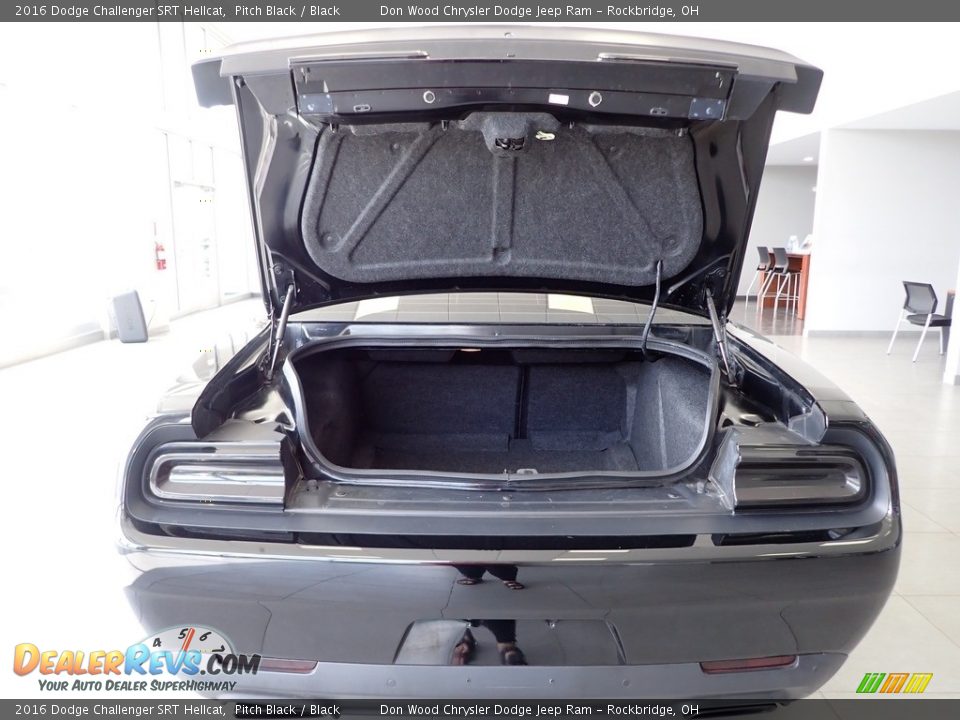 2016 Dodge Challenger SRT Hellcat Pitch Black / Black Photo #10