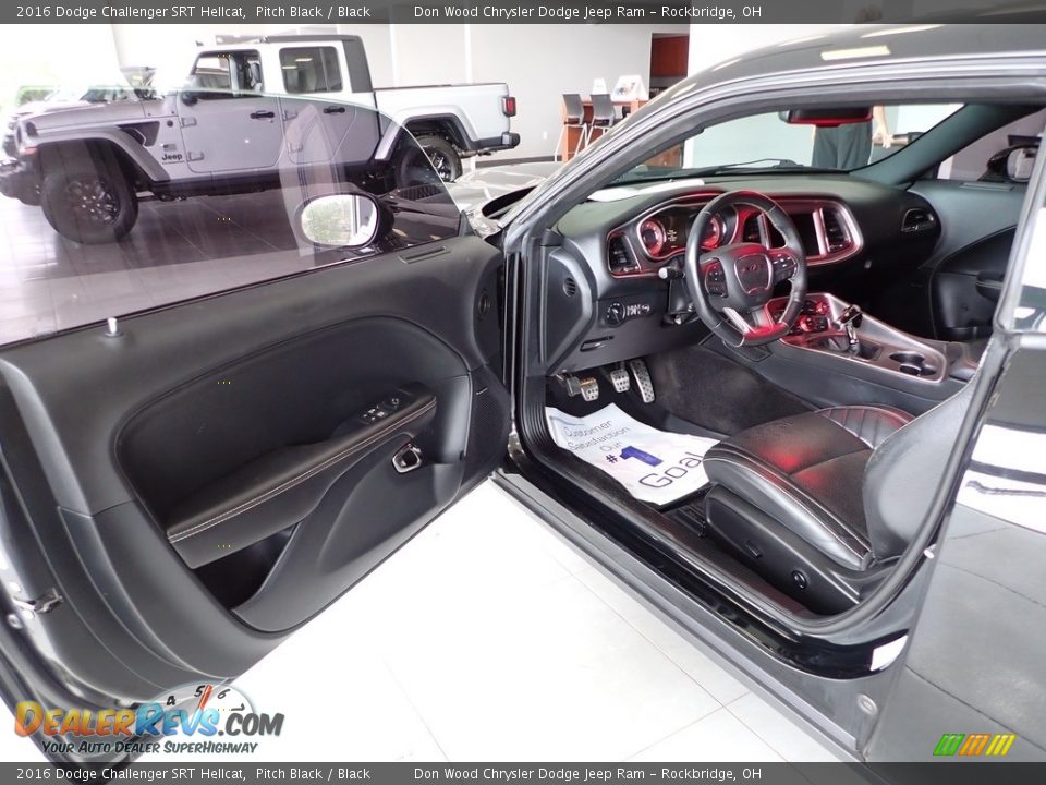 2016 Dodge Challenger SRT Hellcat Pitch Black / Black Photo #13