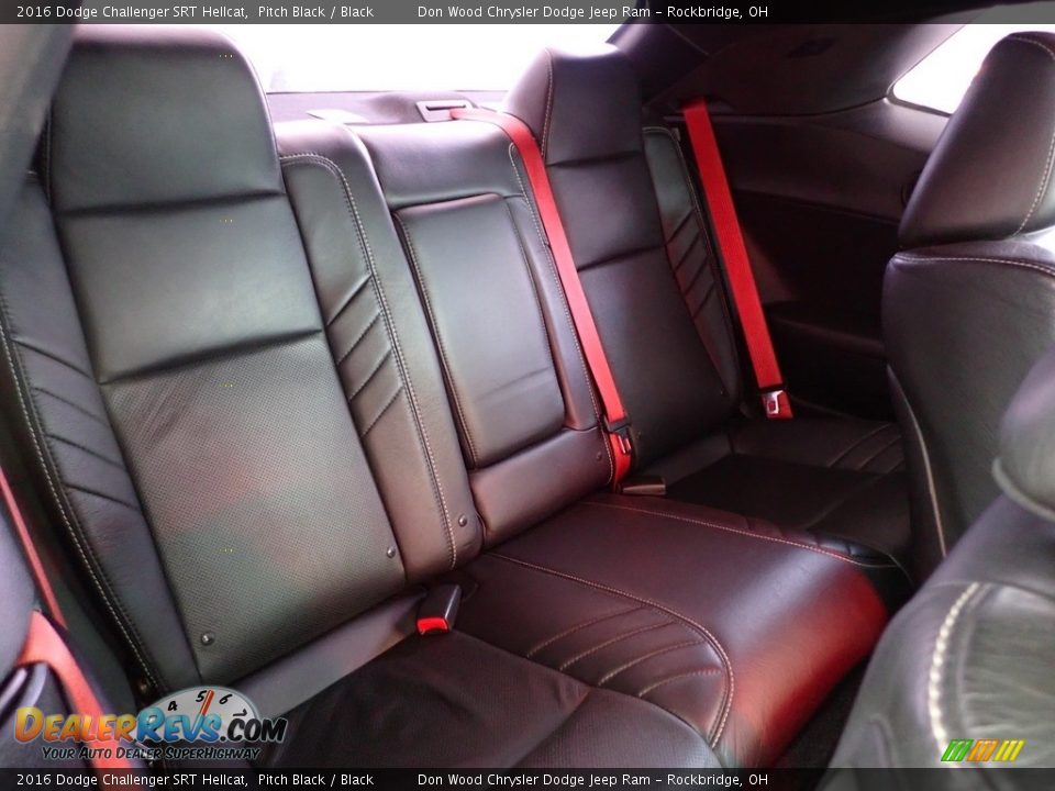 2016 Dodge Challenger SRT Hellcat Pitch Black / Black Photo #27