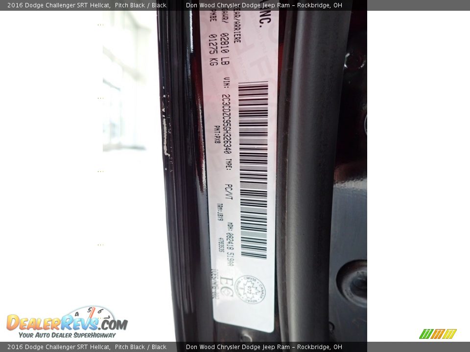 2016 Dodge Challenger SRT Hellcat Pitch Black / Black Photo #30