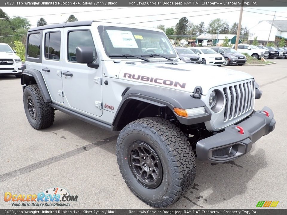 Front 3/4 View of 2023 Jeep Wrangler Unlimited Rubicon 4x4 Photo #7