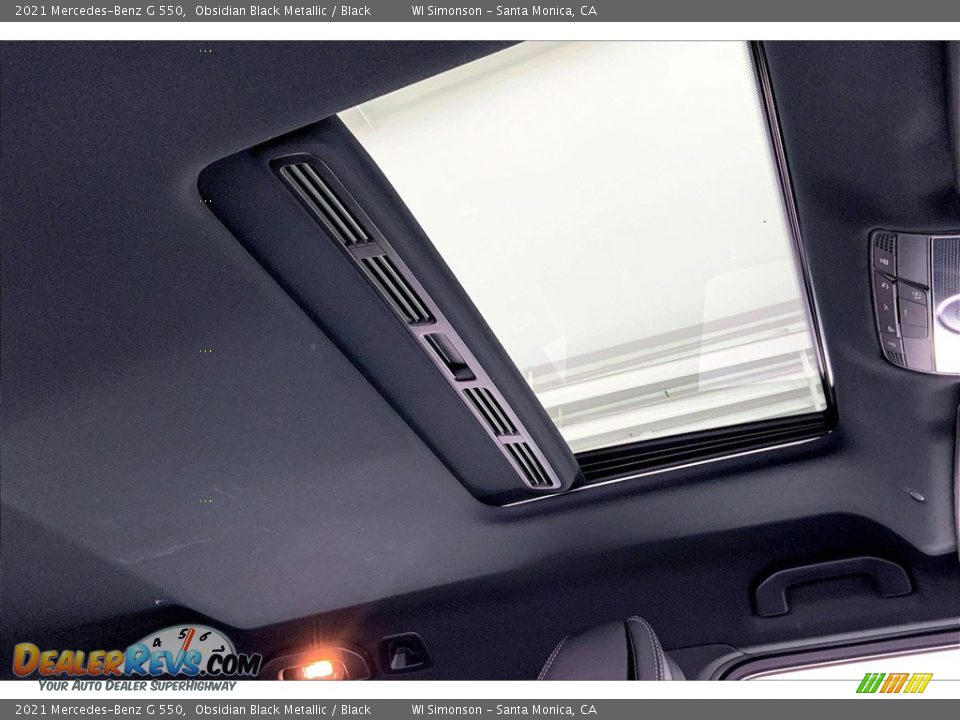 Sunroof of 2021 Mercedes-Benz G 550 Photo #25