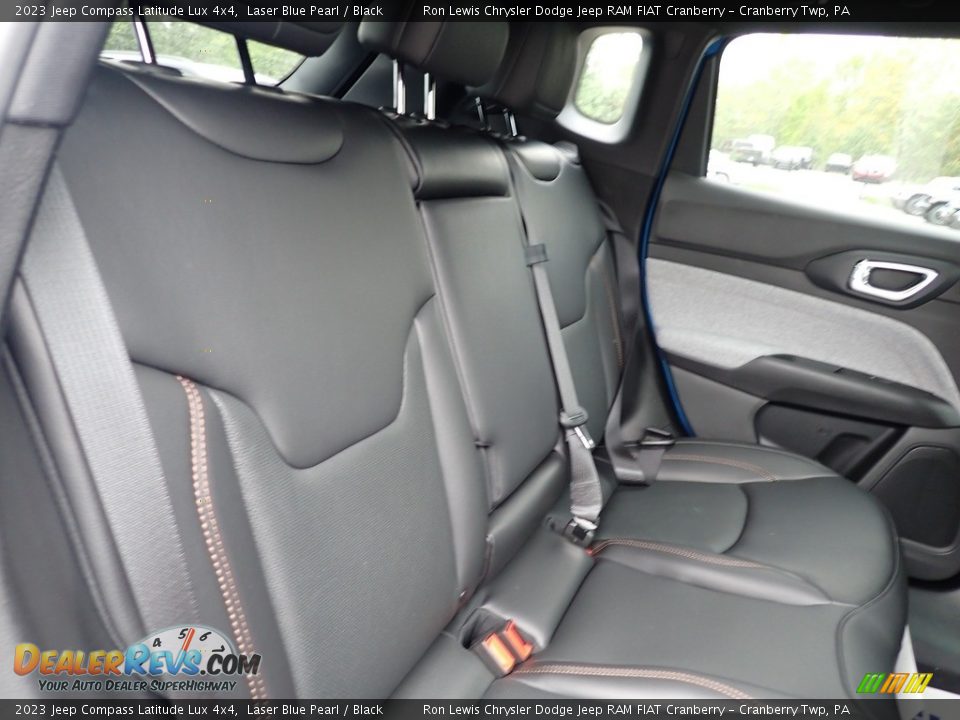 2023 Jeep Compass Latitude Lux 4x4 Laser Blue Pearl / Black Photo #11