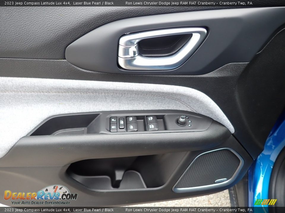 2023 Jeep Compass Latitude Lux 4x4 Laser Blue Pearl / Black Photo #14