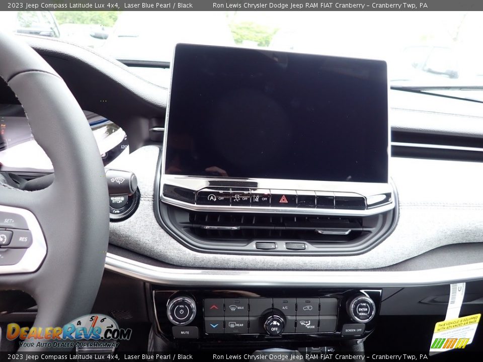 2023 Jeep Compass Latitude Lux 4x4 Laser Blue Pearl / Black Photo #17