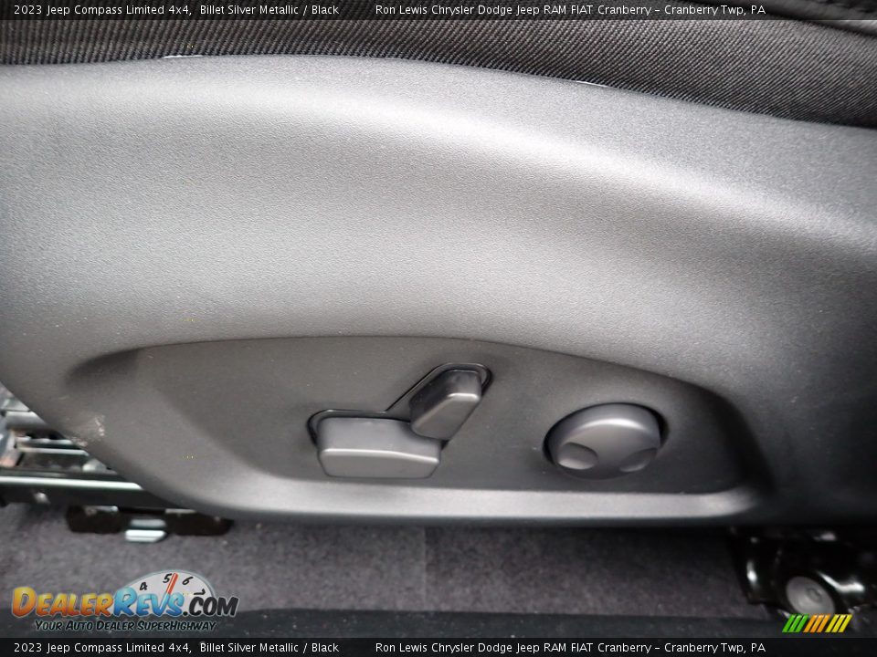2023 Jeep Compass Limited 4x4 Billet Silver Metallic / Black Photo #14