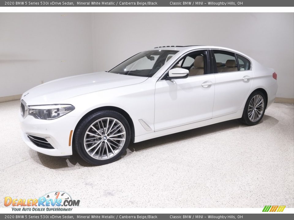 2020 BMW 5 Series 530i xDrive Sedan Mineral White Metallic / Canberra Beige/Black Photo #3