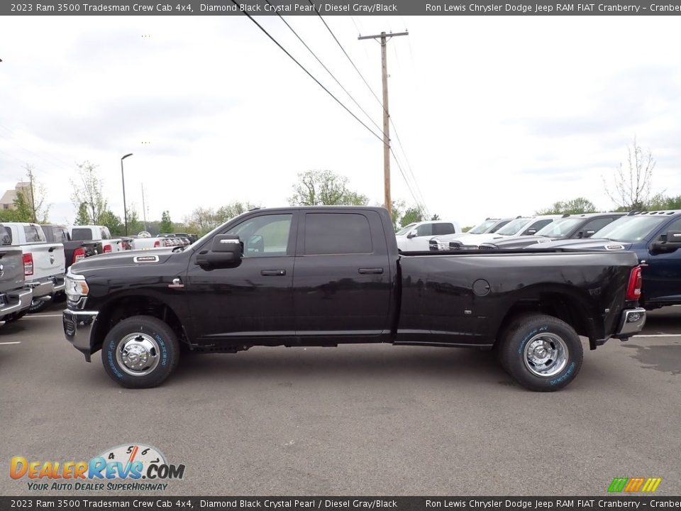 2023 Ram 3500 Tradesman Crew Cab 4x4 Diamond Black Crystal Pearl / Diesel Gray/Black Photo #2