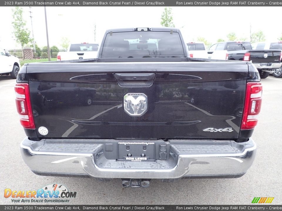 2023 Ram 3500 Tradesman Crew Cab 4x4 Diamond Black Crystal Pearl / Diesel Gray/Black Photo #4