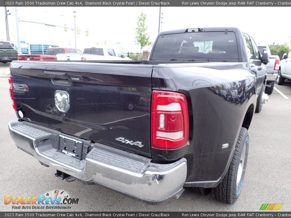 2023 Ram 3500 Tradesman Crew Cab 4x4 Diamond Black Crystal Pearl / Diesel Gray/Black Photo #5