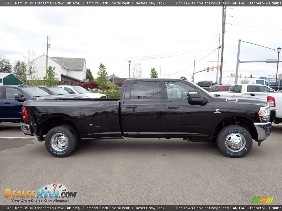 2023 Ram 3500 Tradesman Crew Cab 4x4 Diamond Black Crystal Pearl / Diesel Gray/Black Photo #8