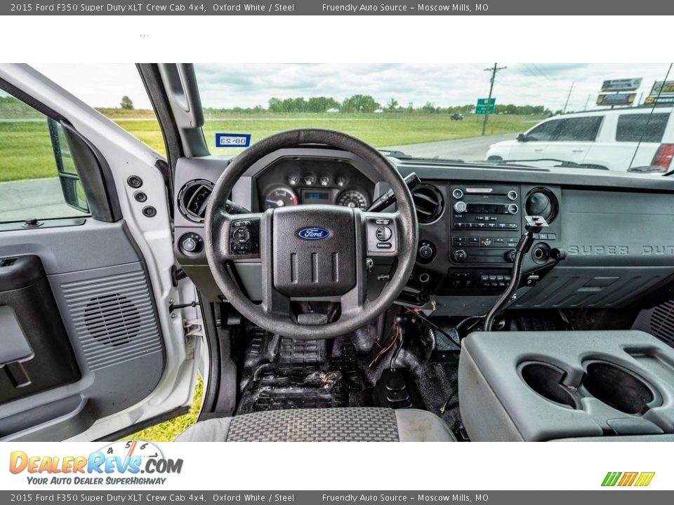2015 Ford F350 Super Duty XLT Crew Cab 4x4 Oxford White / Steel Photo #27
