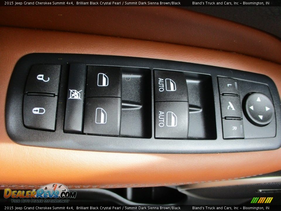 Door Panel of 2015 Jeep Grand Cherokee Summit 4x4 Photo #20