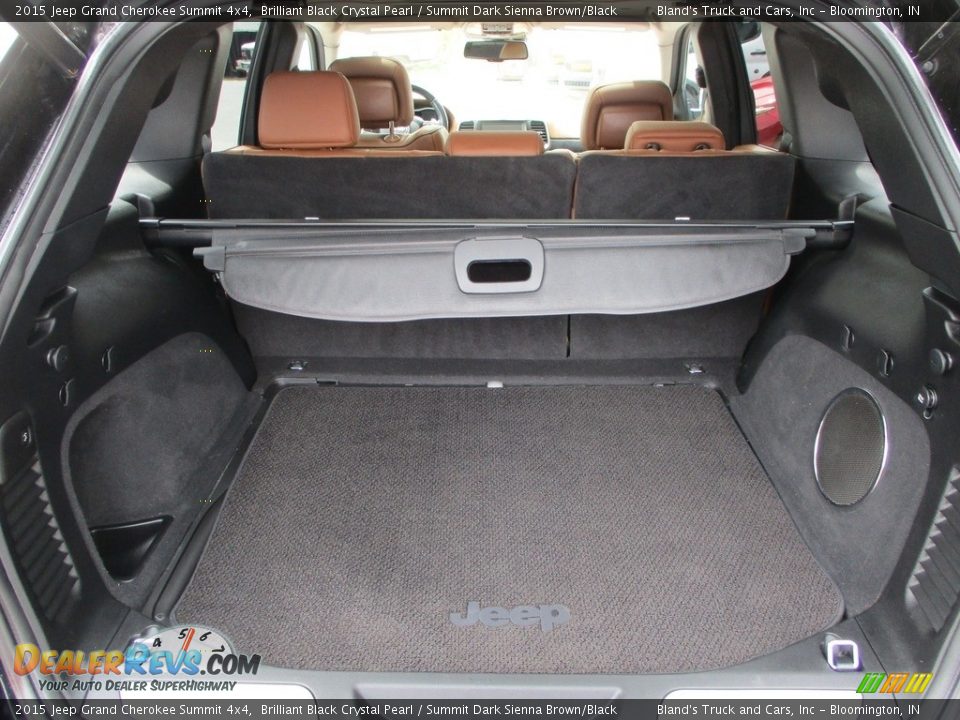 2015 Jeep Grand Cherokee Summit 4x4 Trunk Photo #28