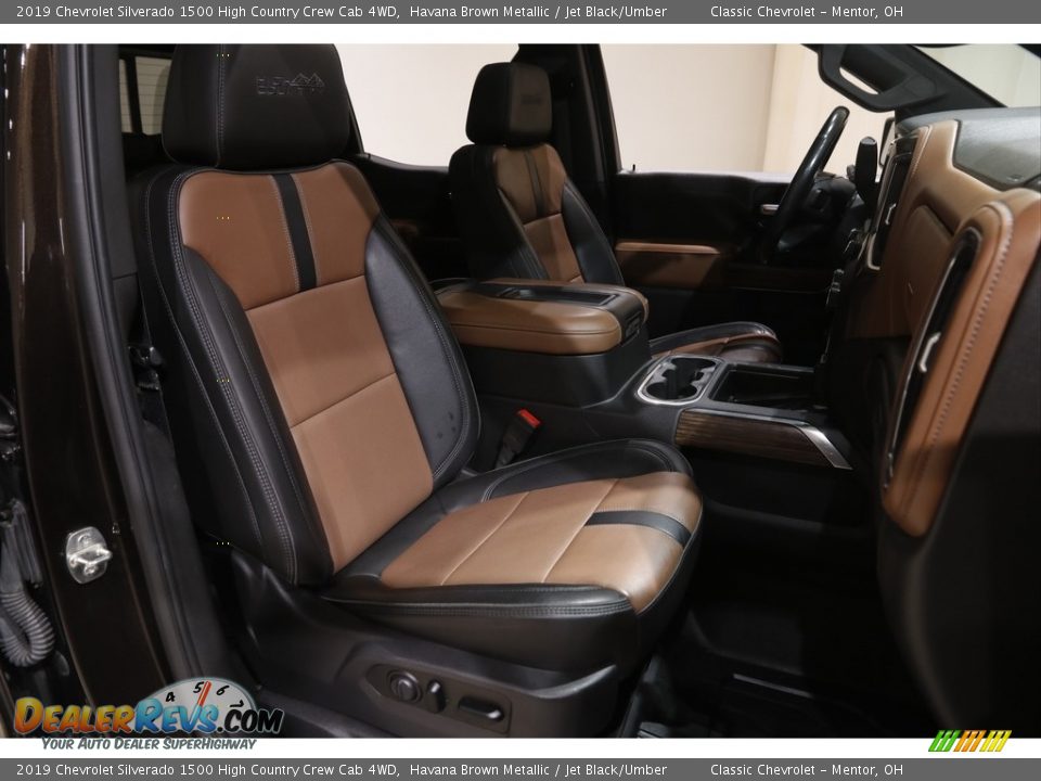 Front Seat of 2019 Chevrolet Silverado 1500 High Country Crew Cab 4WD Photo #17