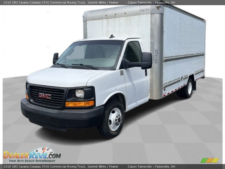 Front 3/4 View of 2016 GMC Savana Cutaway 3500 Commercial Moving Truck Photo #1