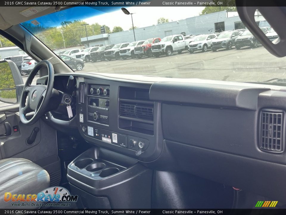 2016 GMC Savana Cutaway 3500 Commercial Moving Truck Summit White / Pewter Photo #22