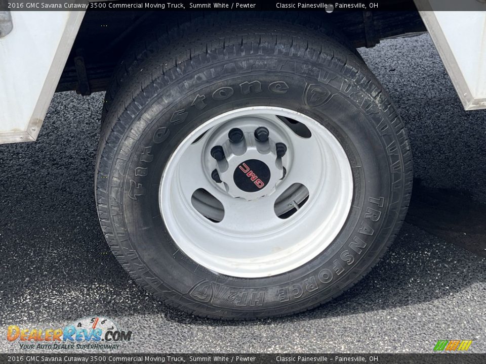 2016 GMC Savana Cutaway 3500 Commercial Moving Truck Wheel Photo #26