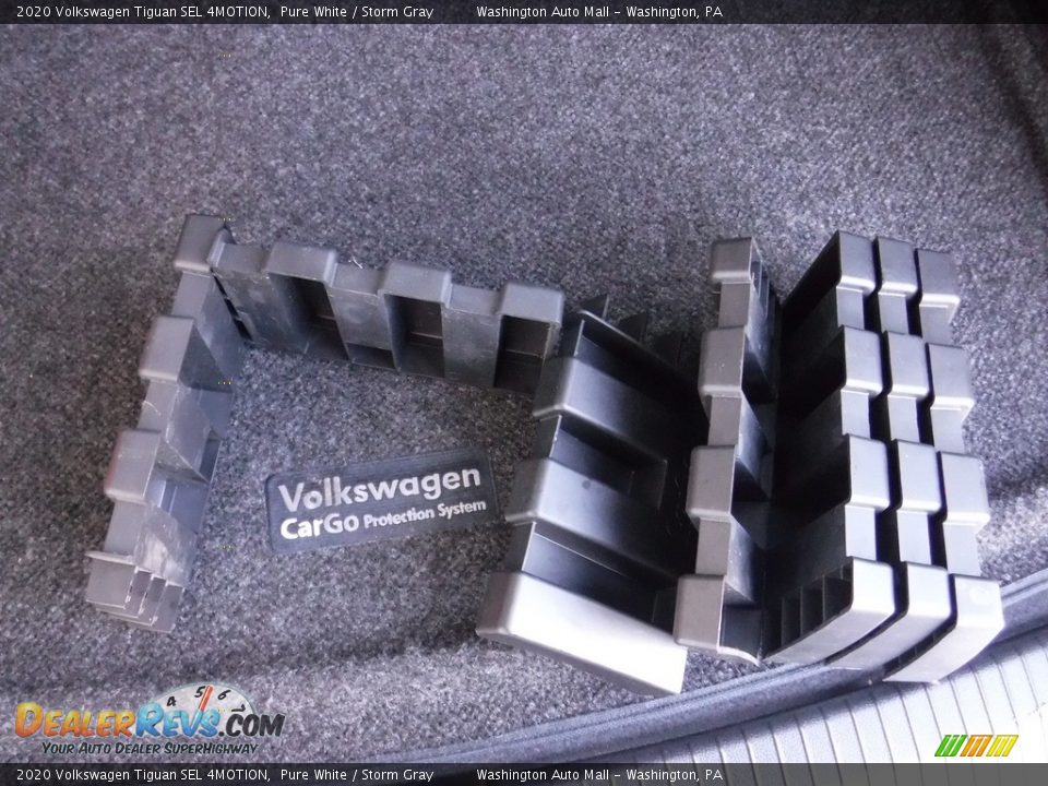 2020 Volkswagen Tiguan SEL 4MOTION Pure White / Storm Gray Photo #32