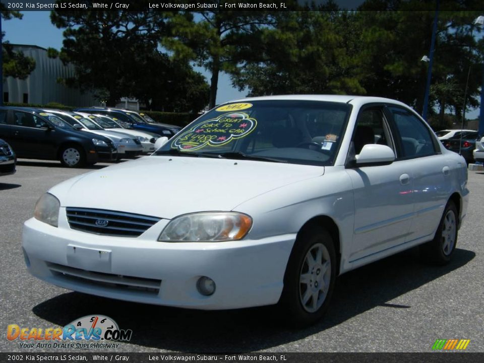 2002 Kia Spectra LS Sedan White / Gray Photo #1