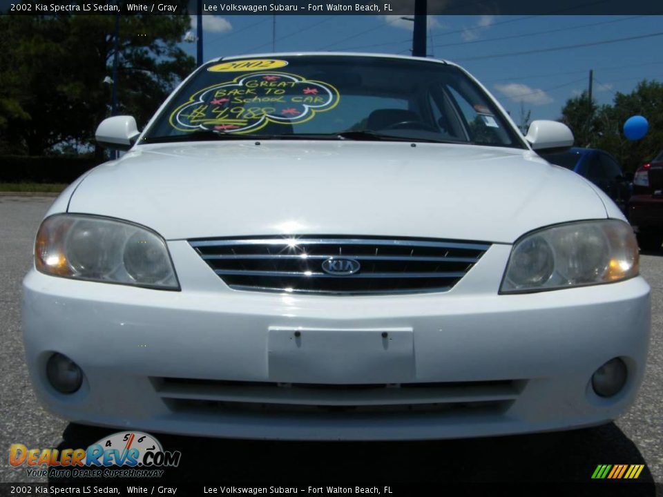 2002 Kia Spectra LS Sedan White / Gray Photo #8