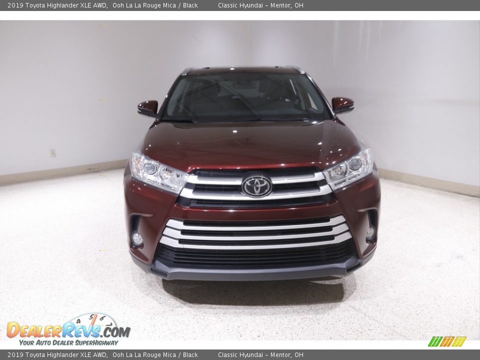 2019 Toyota Highlander XLE AWD Ooh La La Rouge Mica / Black Photo #2