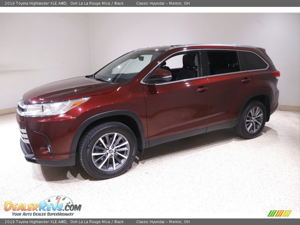 2019 Toyota Highlander XLE AWD Ooh La La Rouge Mica / Black Photo #3