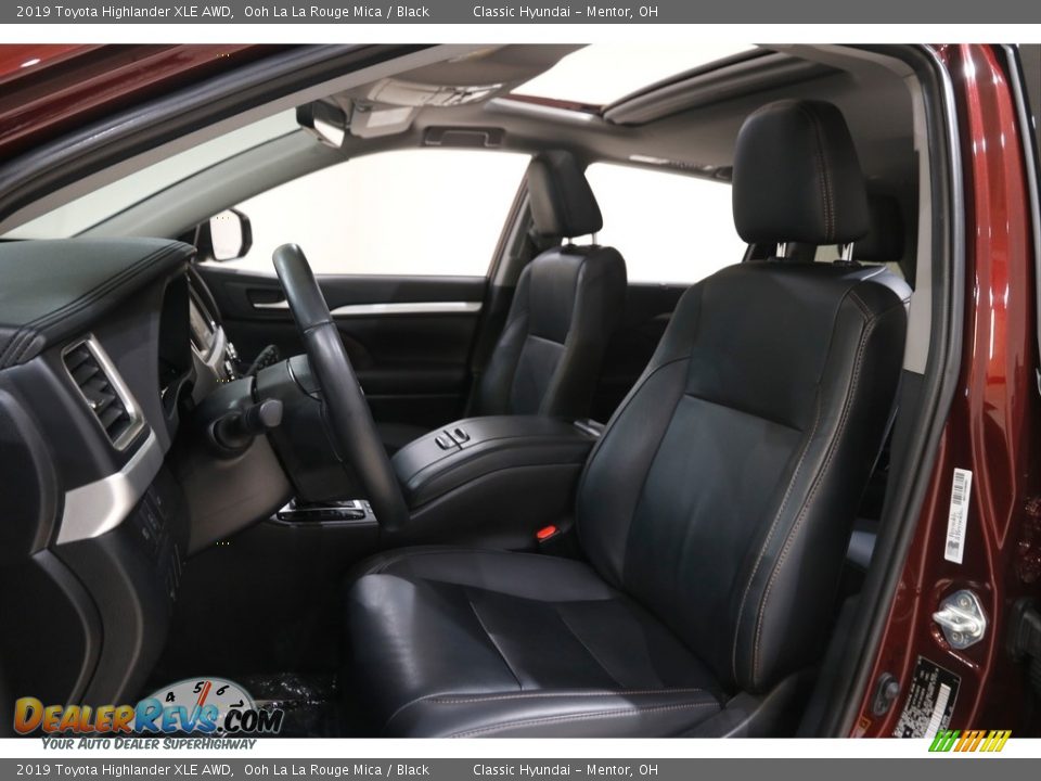 2019 Toyota Highlander XLE AWD Ooh La La Rouge Mica / Black Photo #5