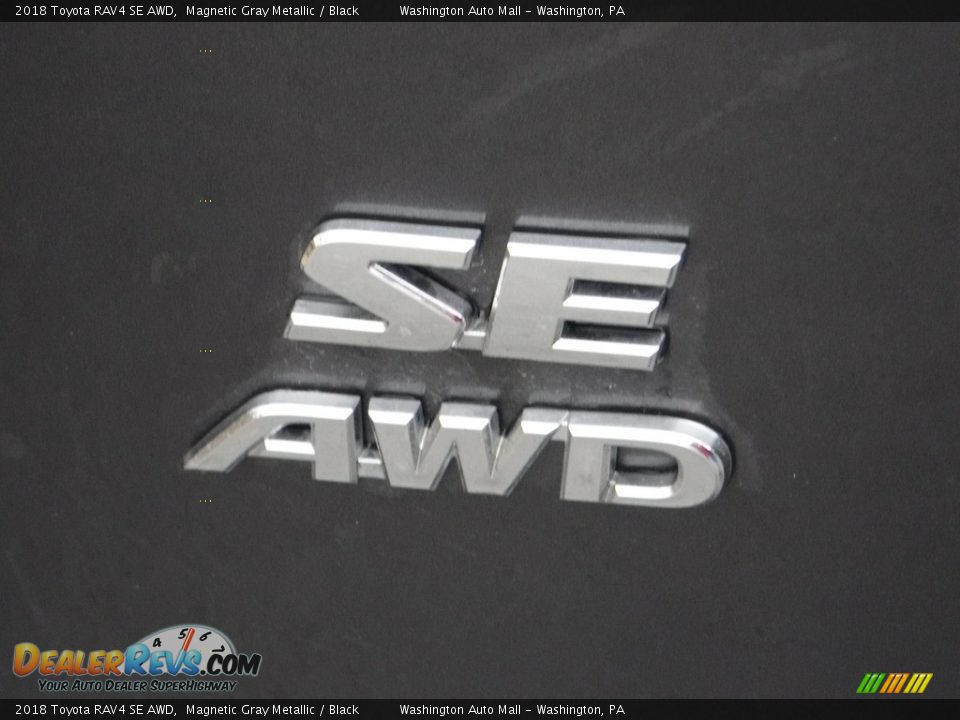 2018 Toyota RAV4 SE AWD Logo Photo #16