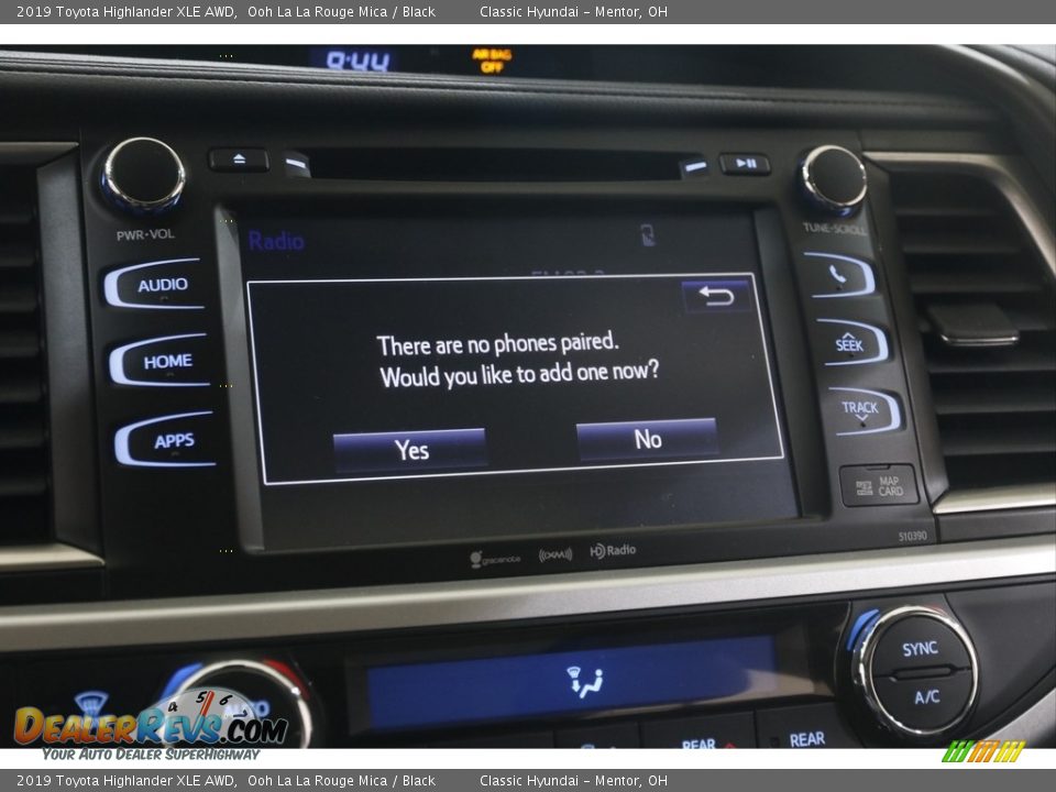 2019 Toyota Highlander XLE AWD Ooh La La Rouge Mica / Black Photo #11